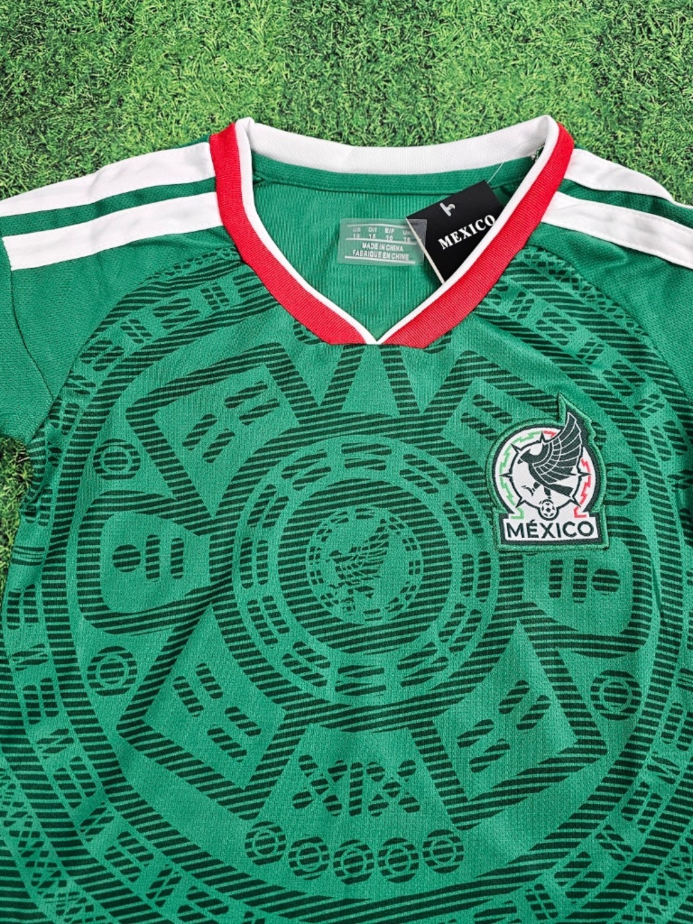 Mexico Kids Soccer Jersey Kit Youth/ jersey/ Jersey and Shorts - Picture 3 of 3